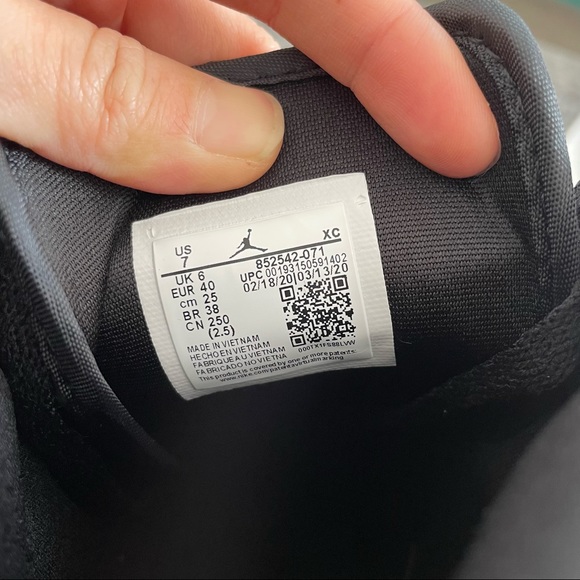 Jordan’s blue and black main image 6